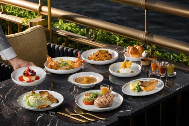 Bangkok : The Crystal Grill House at Asiatique F&B - Authentic Riverside Dining at The Crystal Grill House