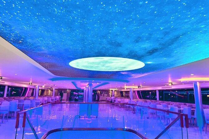 Bangkok The Luxury White Sunset or Dinner Cruise (Asiatique Pier) - Live Entertainment and Cultural Touches