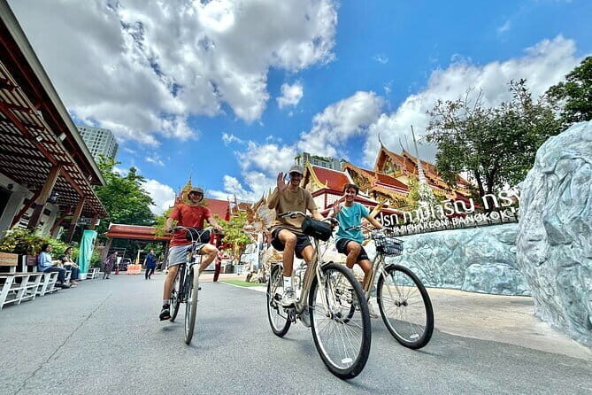 Bangkok Thonburi Backstreets and 3 Peaceful Temple Bike Tour - Good To Know