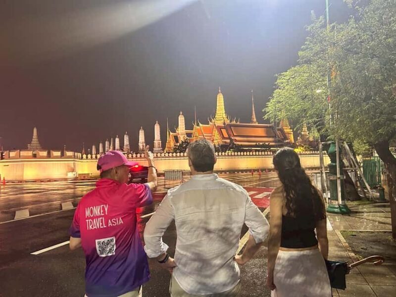 Bangkok: Tuk Tuk Adventure Chinatown Michelin Food & Temples - The Sum Up