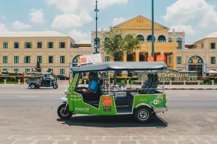 Bangkok: Tuk Tuk Day Pass App & Boat Chao Phraya River - Exploring the Chao Phraya River