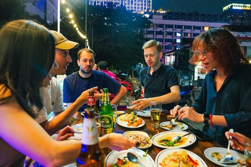 Bangkok Tuk Tuk Night Tour with food & drinks in Siam & Silom - What the price includes, and what it does not
