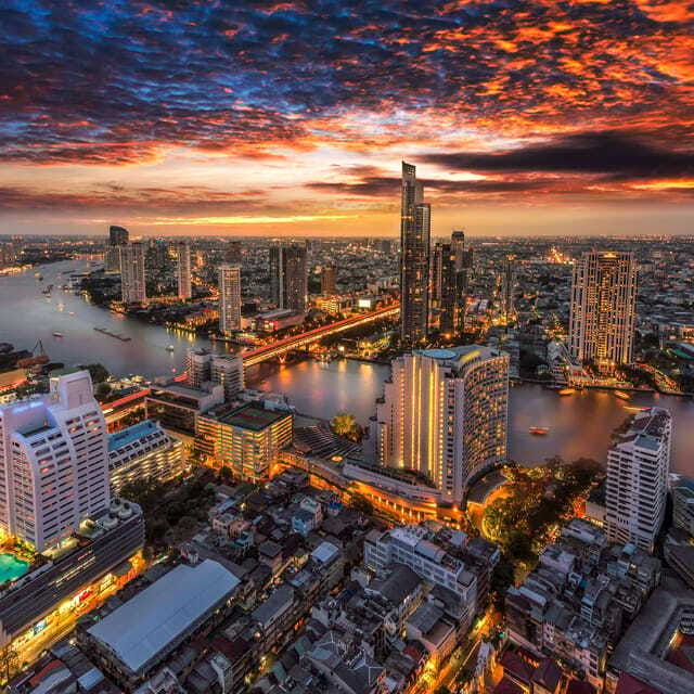Bangkok: Tuk-Tuk Ride, Wat Arun, and Flower Market Tour - Chinatown: Traditional Thai Lunch and Tuk-Tuk Ride