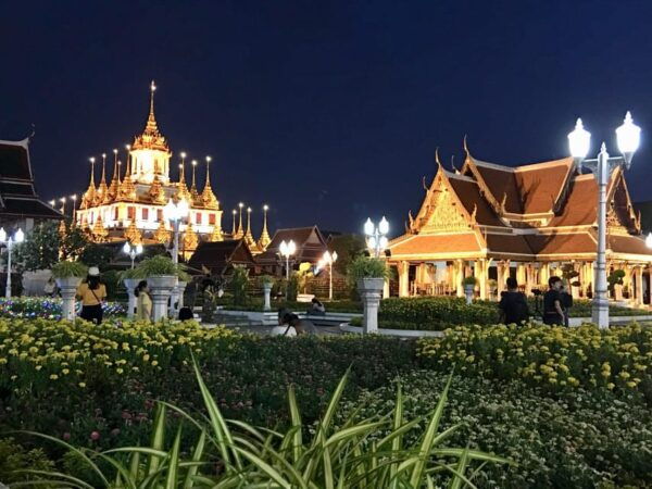 Bangkok: Tuk Tuk Tour by Night Free Dinner at Local Bar - Customer Reviews and Ratings
