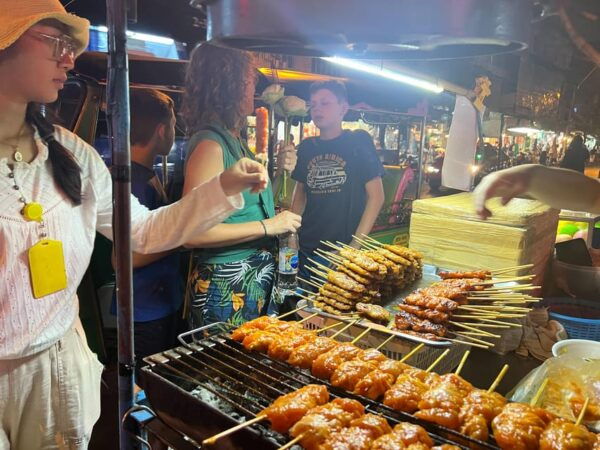 Bangkok Tuk-Tuk Tour by Night With Chinatown Street Food - Important Information