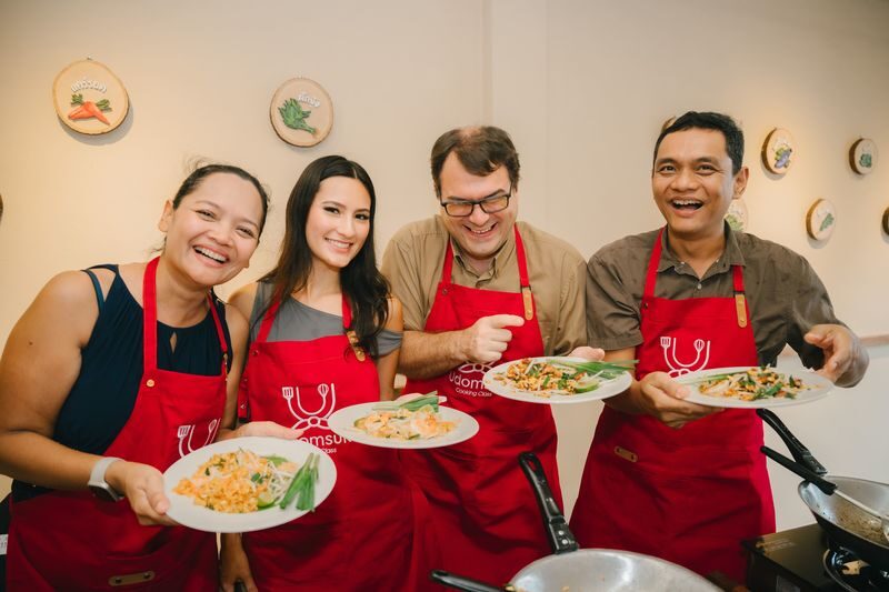 Bangkok Udomsuk Thai Cooking Class with Local Market Tour - What Makes This Class Worth Your Time