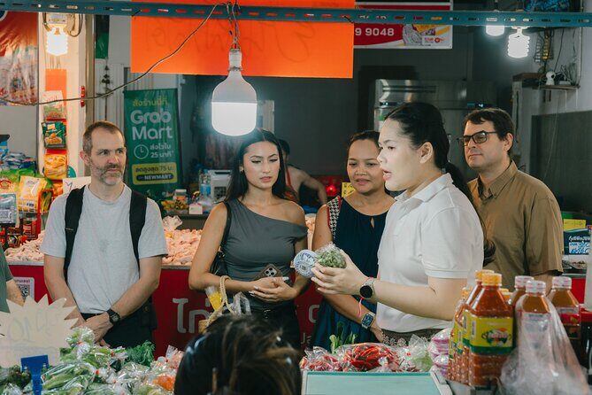 Bangkok Udomsuk Thai Cooking Class with local market tour - Authenticity and the Review Highlights