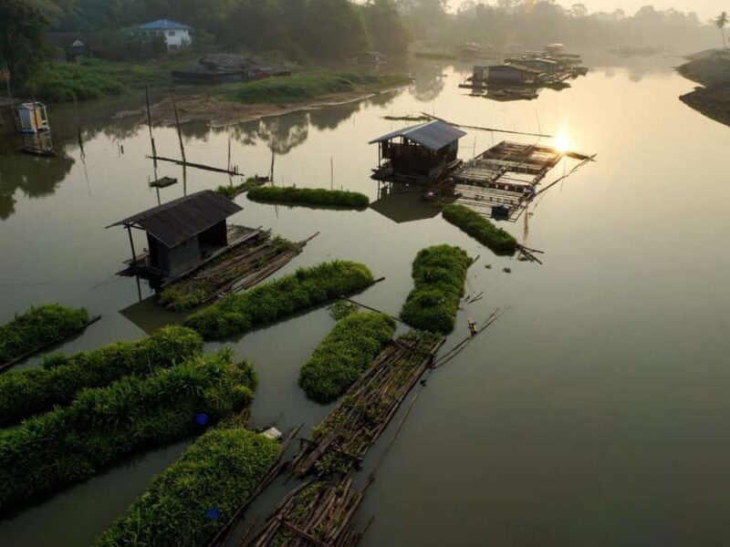 Bangkok: Uthai Thani Day Trip with Floating Temple Visit - The Journey Begins: From Bangkok to Uthai Thani