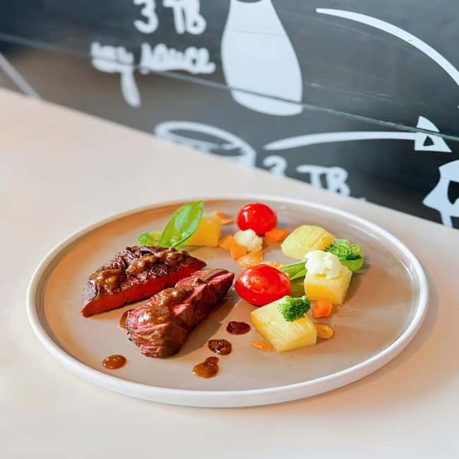 Bangkok: Walk Rooftop Bar at Centara Watergate Hotel - The Sum Up