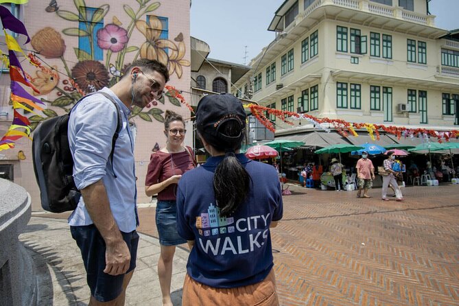 Bangkok: Walking Tour + 2-Hour Dinner Cruise - Meeting and Pickup