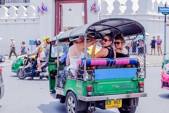 Bangkok Walking Tuk Tuk & Boat Tour to Temples - Meeting and Pickup Details
