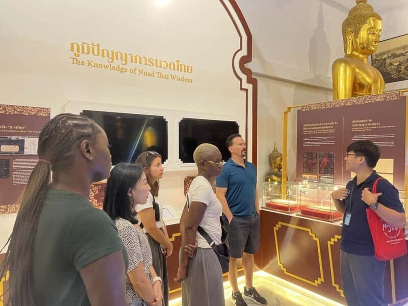 Bangkok: Wat Pho Thai Massage Experience with Training - Exploring Wat Pho: Beyond the Photos