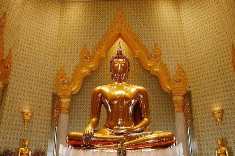 Bangkok: Wat Ratchanatdaram, Golden Mount, & Wat Trai Mit - Wat Trai Mit (Temple of the Golden Buddha)