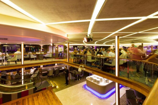 Bangkok: Wonderful Pearl Candle Light Dinner Cruise - Inclusions