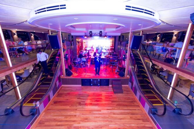 Bangkok: Wonderful Pearl Candle Light Dinner Cruise - Important Information