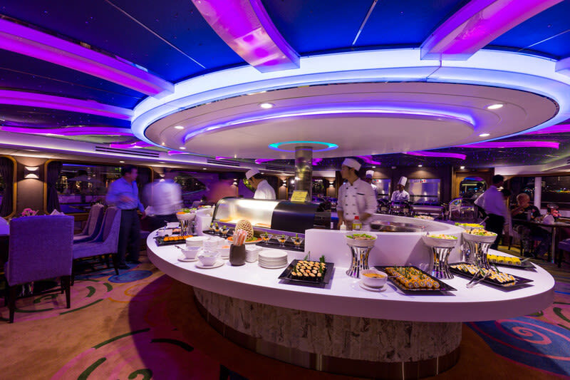 Bangkok Wonderful Pearl Dinner Cruise in Bangkok - The Chao Phraya after sunset