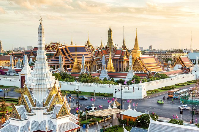 Bangkoks Grand Palace Complex and Wat Phra Kaew Tour - Tour Experience
