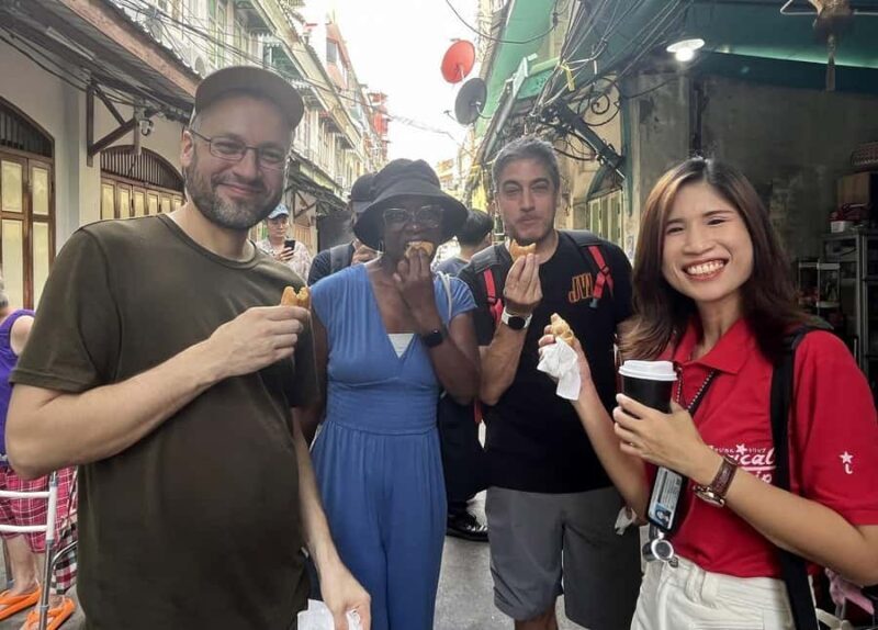 Bangkoks Old Town Tour: Talat Noi & Chinatown by Tuk Tuk - Scenic Riverside Thai Lunch