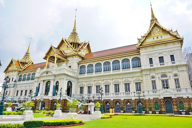 Bangkok's Royal Realms of the Chakri Dynasty - Grand Palace - The Sacred Temple and the Jade Buddha