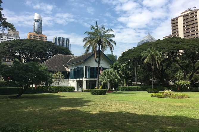 Bangkoks Wireless Road: A Self-Guided Audio Tour - Common Questions