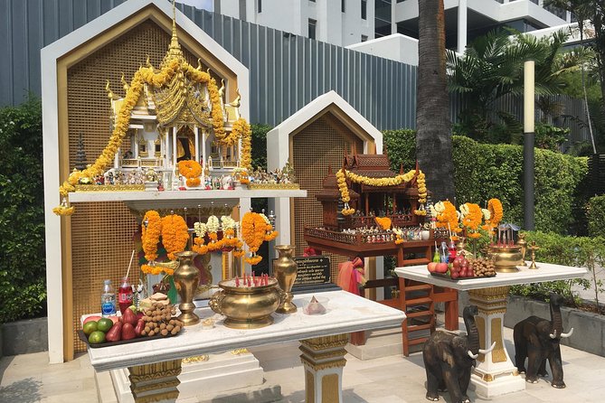 Bangkoks Wireless Road: A Self-Guided Audio Tour - The Sum Up