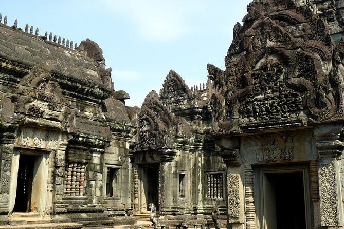 Banteay Srei and Bakong Temple Private Tour - Exploring the Temples and Local Life of Siem Reap