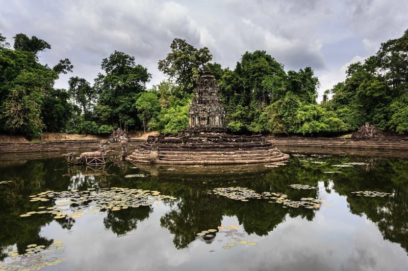 Banteay Srei Backcountry Tour - Banteay Srei’s delicate carvings deserve a slow look