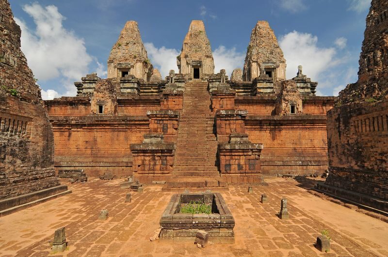 Banteay Srei Backcountry Tour - The guide and driver shape the day