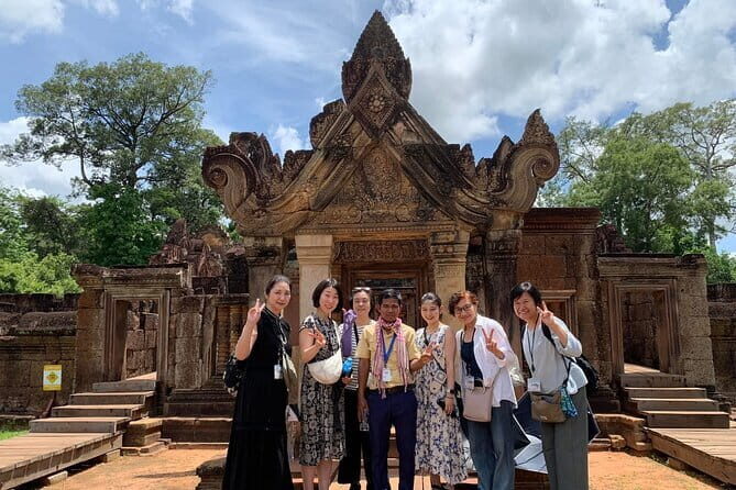Banteay Srei Temple and Kompong Phluk Village Private Tour - Good To Know  