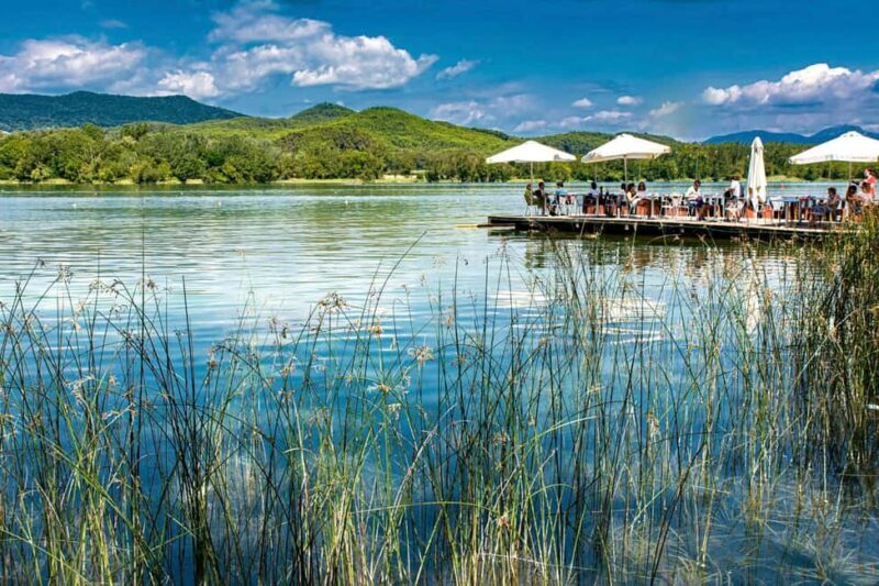 Banyoles: Historical Tour with Tapas Tasting - Exploring Banyoles: What This Tour Offers