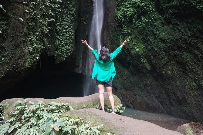 Banyumala Waterfall, Jatiluwih, Ulun Danu and Tanah Lot tours - Exploring Bali’s Hidden and Famous Treasures