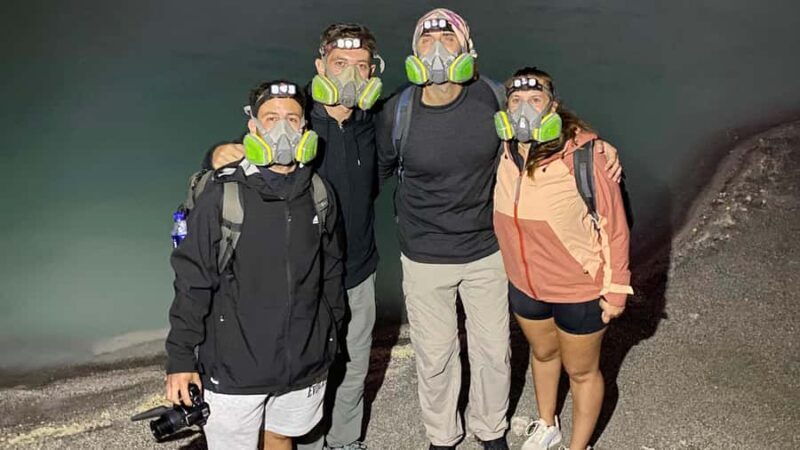 Banyuwangi: Day Hike Mount Ijen Mid Night Blue Fire Guided - Who Should Consider This Tour?