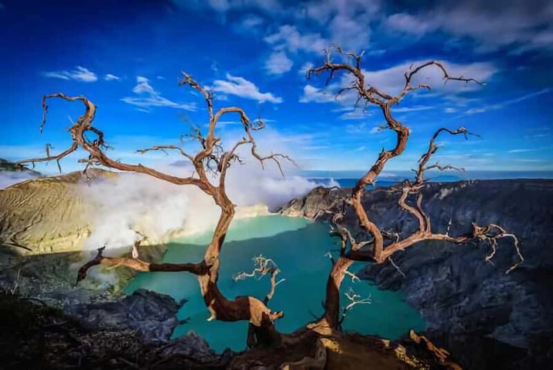 Banyuwangi: Ijen Blue Fire Tour with Transfer Services - Hiking to the Crater