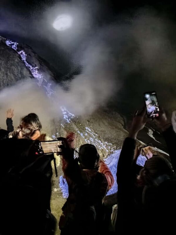 Banyuwangi: Ijen Volcano Blue Fire Private Night Tour - An In-Depth Look at the Ijen Night Tour