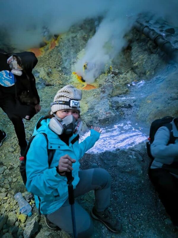 Banyuwangi : Mt Ijen with Local guide and Transfer Service - The Ascent: From Parking to the Crater