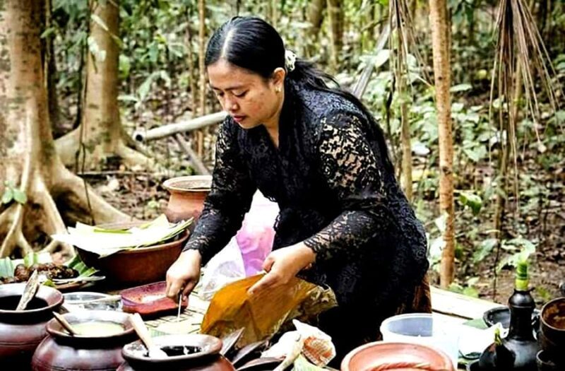 Banyuwangi: Osing Cultural Tour with Market & Village Walk - Frequently Asked Questions