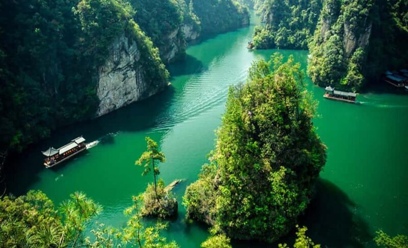 Baofeng Lake Entry Ticket with Boat Ride and Shuttle - Cultural Element: Tujia Folk Performances