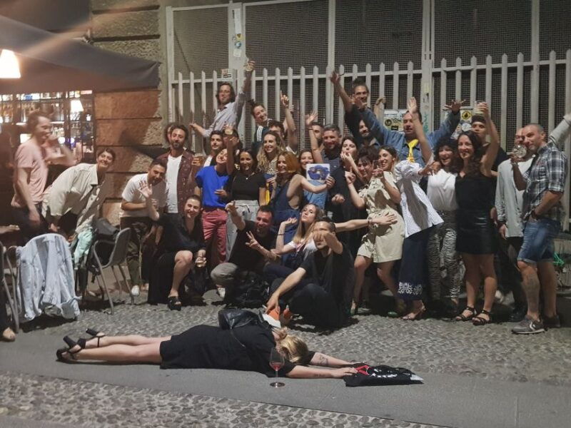 Bar-Hopping Tour With Welcome Drink - What to Expect on the Tour