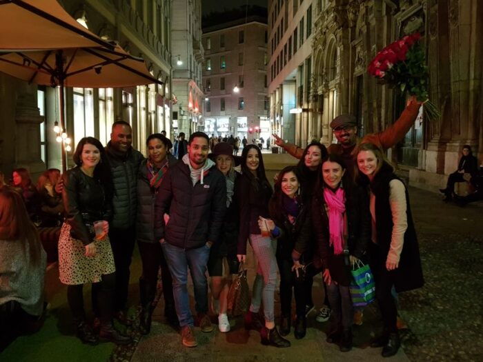 Bar-Hopping Tour With Welcome Drink - Accessibility and Booking Information