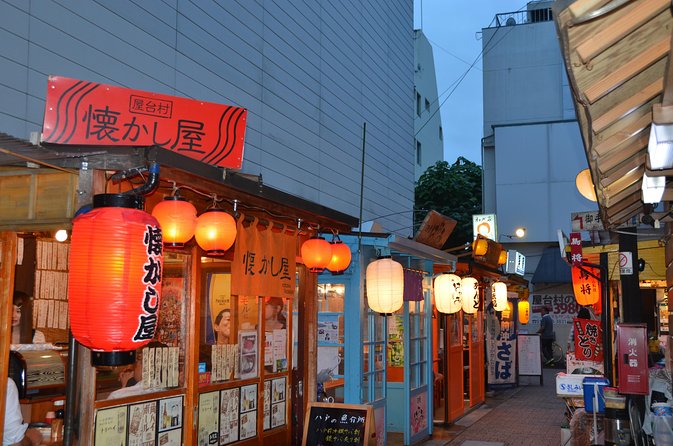 Bar Hopping With Local Food With a Guide - Additional Information