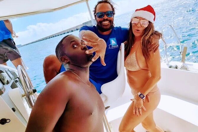 Barbados Catamaran Snorkeling Turtle and Shipwrecks tour - Good To Know