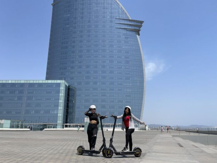 Barcelona: 2-Hour E-Scooter Tour - Tour Overview