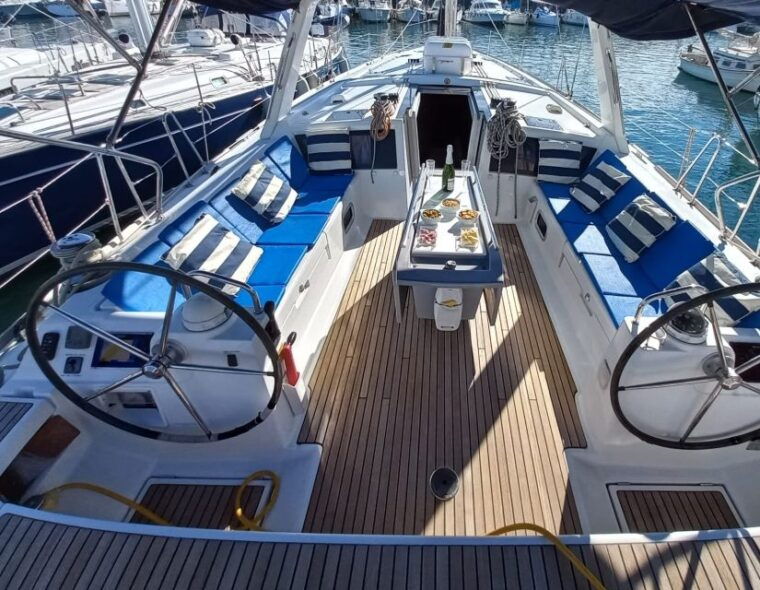 Barcelona: 2-Hour Sailboat Tour With Snacks and Drinks - Getting to the Meeting Point