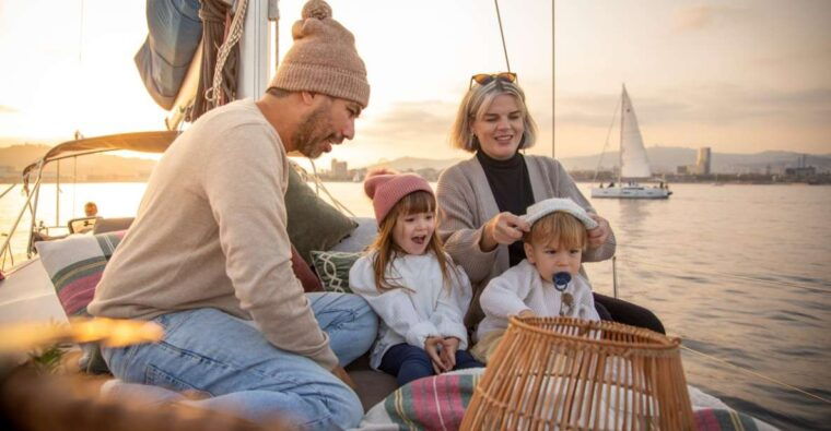 Barcelona : 2 Hours Sailing Tour With Snacks and Drinks - Customer Reviews and Testimonials
