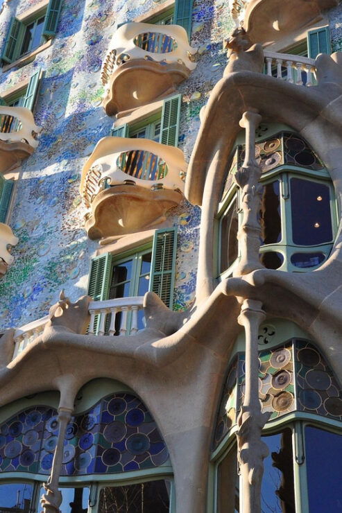 Barcelona: 2-Hours Sightseeing With Private Tour & Transport - Itinerary Highlights