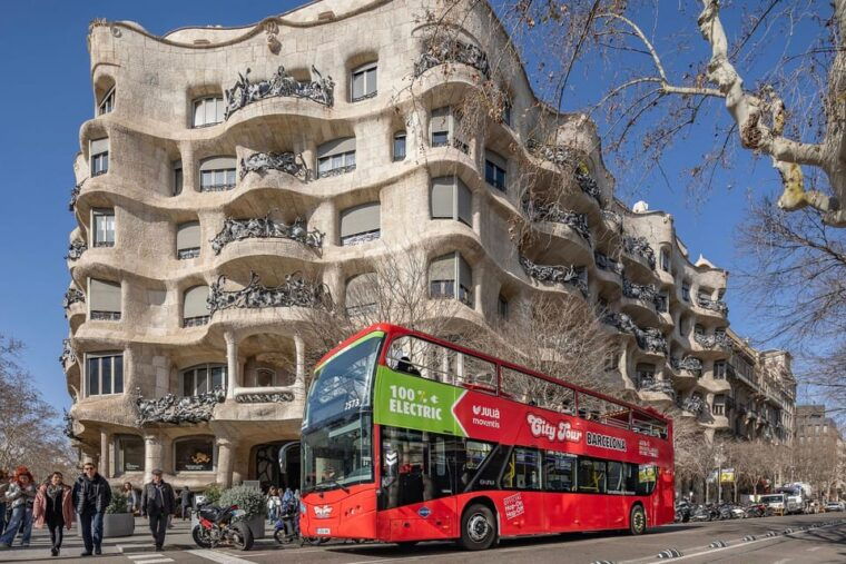 Barcelona: 24 or 48-Hour Hop-On Hop-Off Bus Tour - Customer Reviews and Ratings
