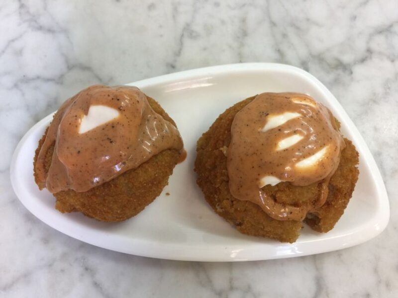 Barcelona: 3-Hour Sips, Sites & Bites Food & History Tour - Gothic Quarter: Medieval Charm and Classic Tapas