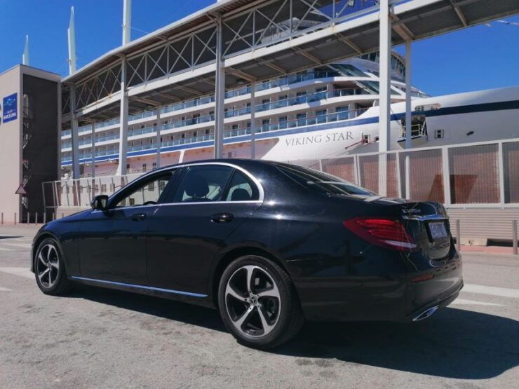 Barcelona 4 Hours Private Tour - Language Options and Pickup Details