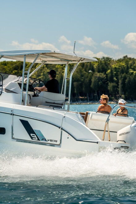 Barcelona: 8-hours Private Tour on a Motorboat - Optional Coastal Visits