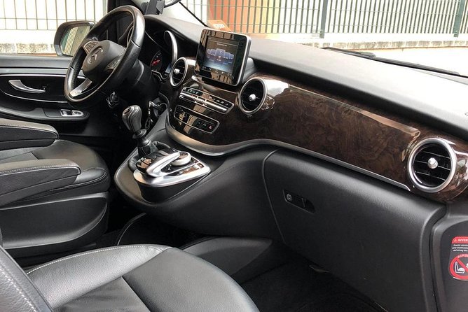 Barcelona Airport (BNC) to Port Aventura/Salou - Round-Trip Private Van Transfer - What to Expect and Additional Information